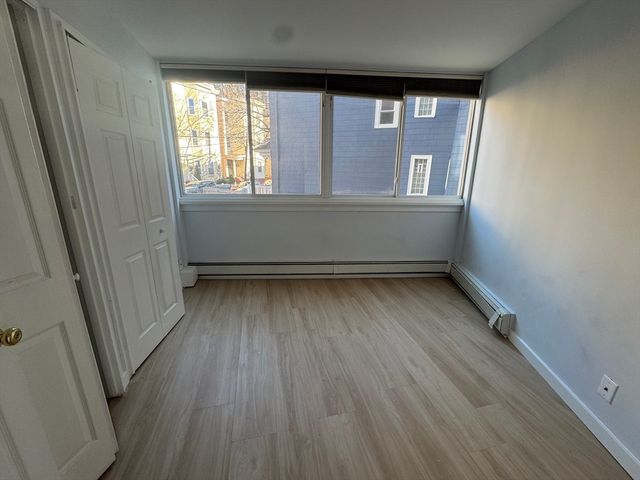 516 Green St 1D, Cambridge, MA 02139