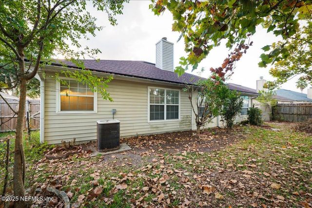 581 ARTESIAN Lane, Orange Park, FL 32073