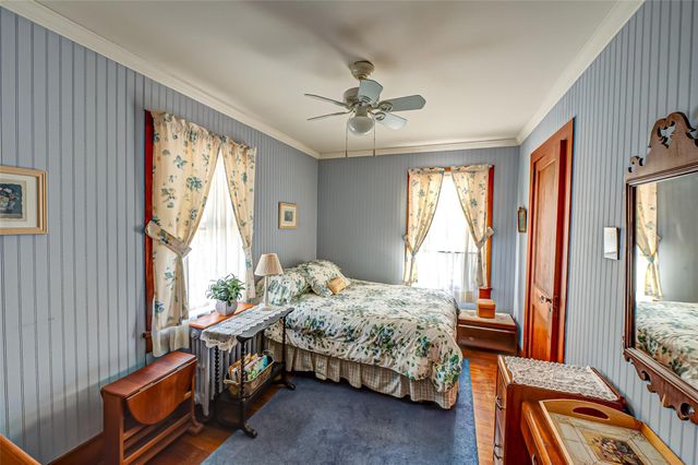 508 W Broadway, Port Jefferson, NY 11777