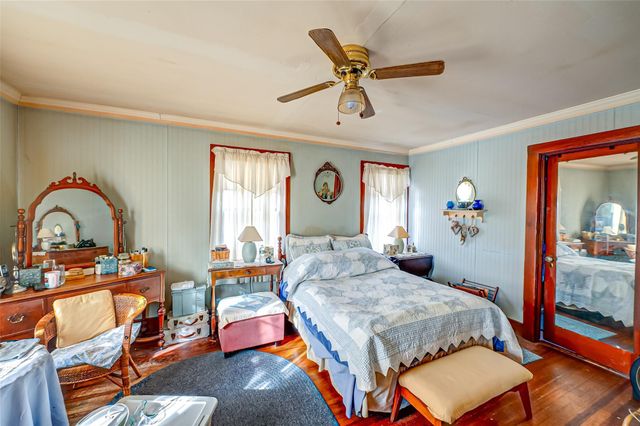 508 W Broadway, Port Jefferson, NY 11777
