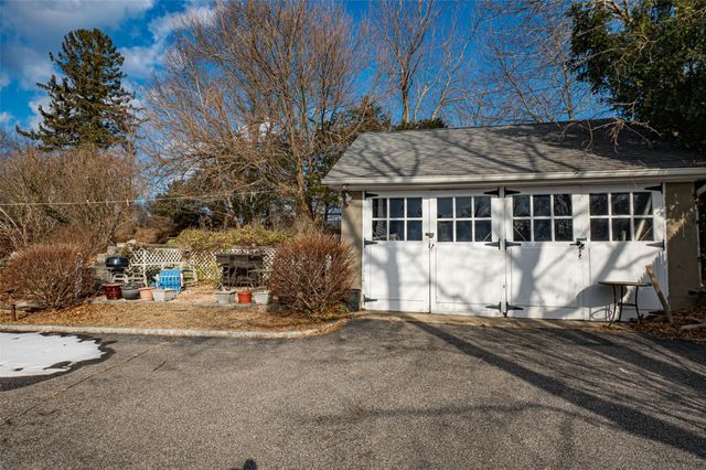 508 W Broadway, Port Jefferson, NY 11777