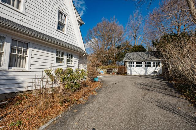 508 W Broadway, Port Jefferson, NY 11777