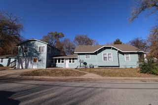 803 & 803 1/2 N Taylor St, El Dorado, KS 67042
