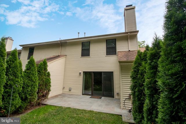 10 DEVON CT, Robbinsville, NJ 08691