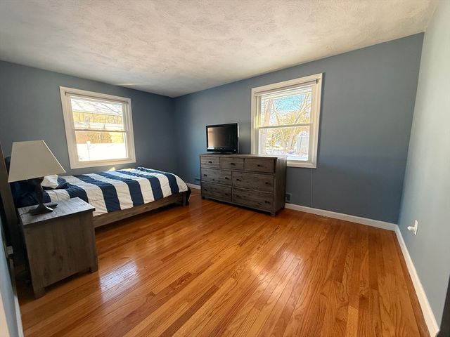 35 Catherine Drive, Peabody, MA 01960