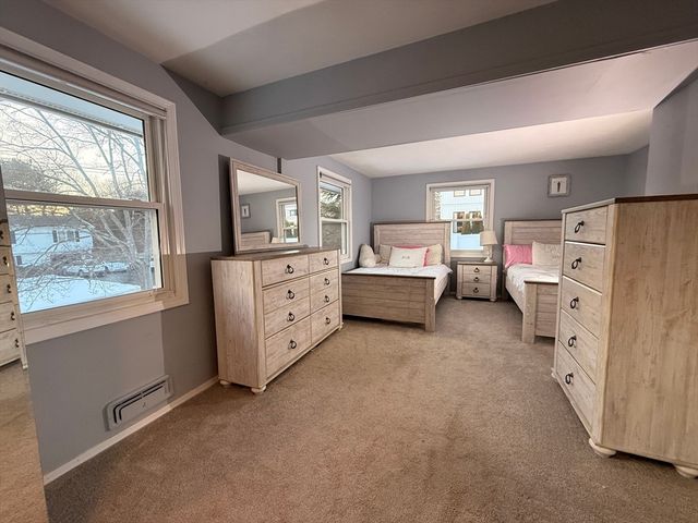 35 Catherine Drive, Peabody, MA 01960