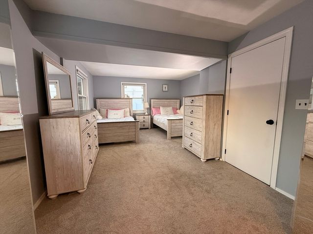 35 Catherine Drive, Peabody, MA 01960