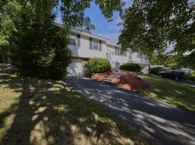 35 Catherine Drive, Peabody, MA 01960