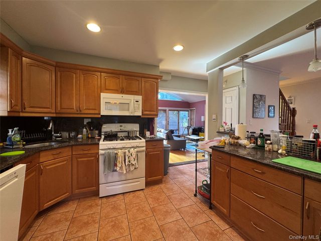 4740 Glenwood Street, Little Neck, NY 11362