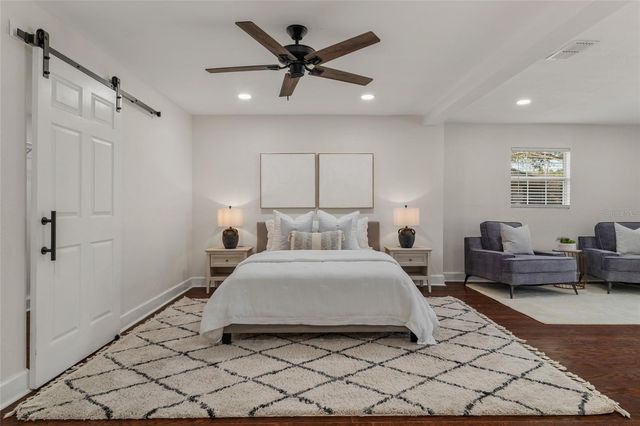 300 E IDLEWILD AVENUE, Tampa, FL 33604