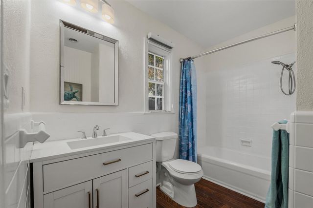 300 E IDLEWILD AVENUE, Tampa, FL 33604