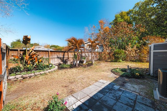 300 E IDLEWILD AVENUE, Tampa, FL 33604