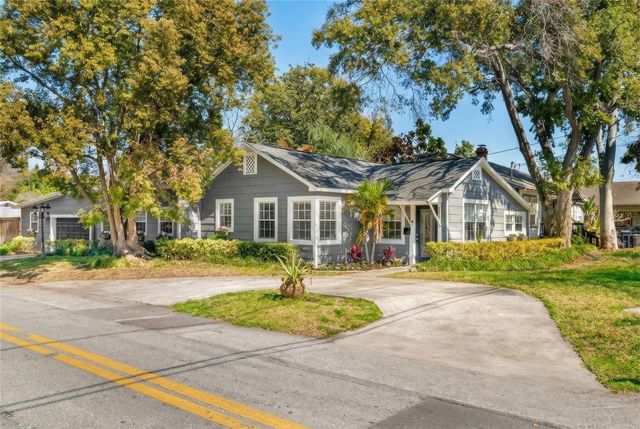300 E IDLEWILD AVENUE, Tampa, FL 33604