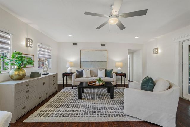 300 E IDLEWILD AVENUE, Tampa, FL 33604