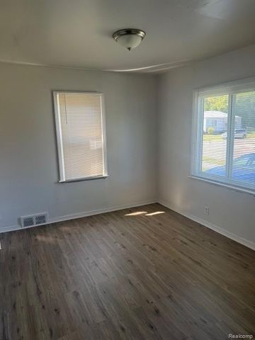 12210 Longview Street, Detroit, MI 48213