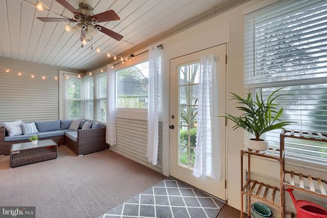 903 COUNTRY PLACE DR, Lancaster, PA 17601