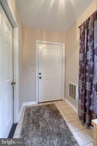 903 COUNTRY PLACE DR, Lancaster, PA 17601