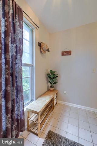 903 COUNTRY PLACE DR, Lancaster, PA 17601