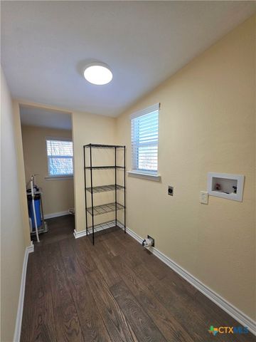 415 N Main Street, Rockdale, TX 76567