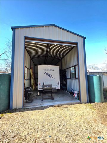 415 N Main Street, Rockdale, TX 76567