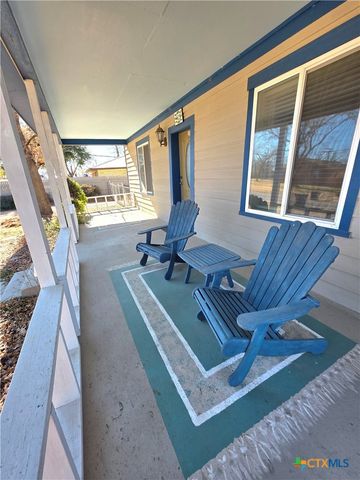 415 N Main Street, Rockdale, TX 76567