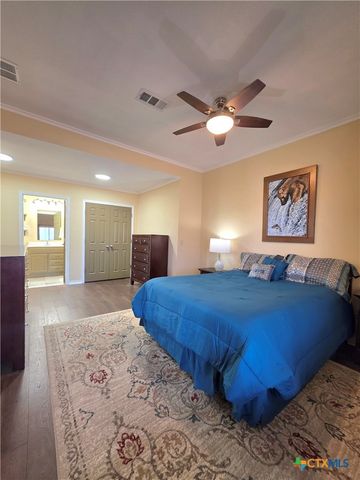 415 N Main Street, Rockdale, TX 76567