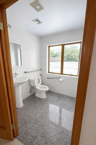 142-05 45th Avenue, Flushing, NY 11355