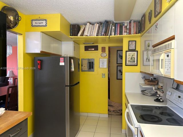 3841 Environ Boulevard 629, Lauderhill, FL 33319