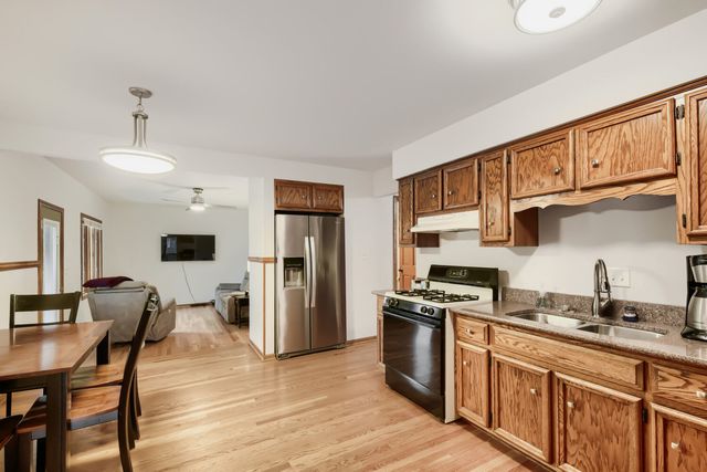 16931 82nd Avenue, Tinley Park, IL 60477