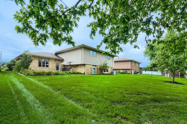 16931 82nd Avenue, Tinley Park, IL 60477