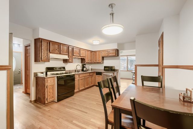 16931 82nd Avenue, Tinley Park, IL 60477
