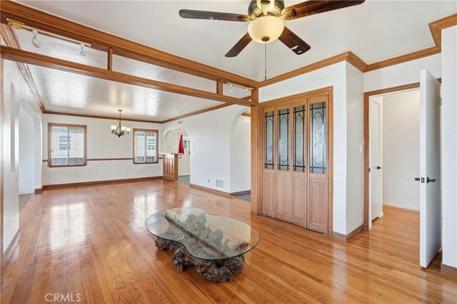 11537 Tarron, Hawthorne, CA 90250