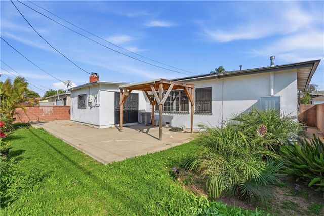 11537 Tarron, Hawthorne, CA 90250