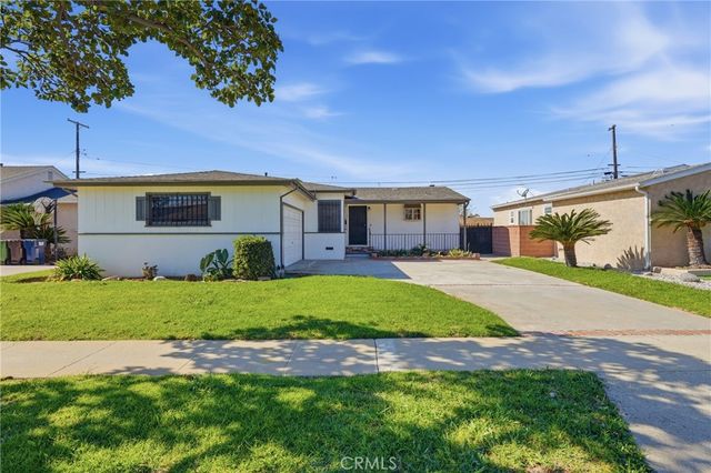 11537 Tarron, Hawthorne, CA 90250