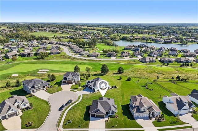 4391 Aspen Drive, Basehor, KS 66007