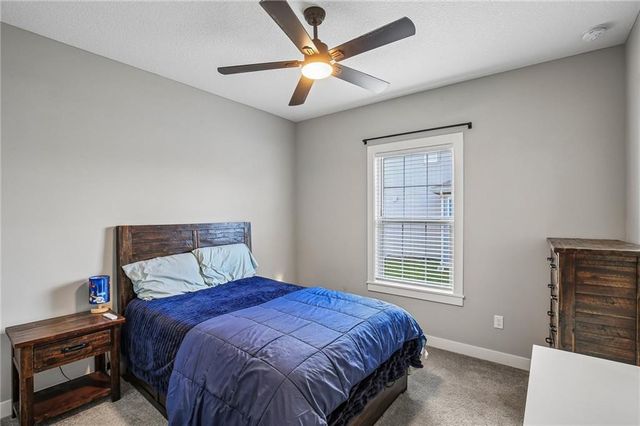 4391 Aspen Drive, Basehor, KS 66007