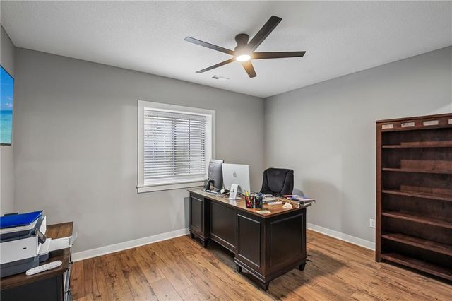 4391 Aspen Drive, Basehor, KS 66007