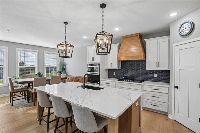 4391 Aspen Drive, Basehor, KS 66007