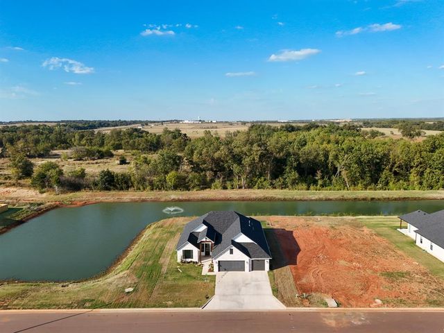 212 Shavano Street, Shawnee, OK 74804