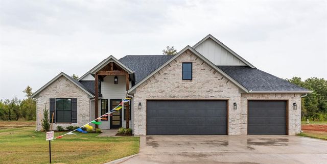 212 Shavano Street, Shawnee, OK 74804