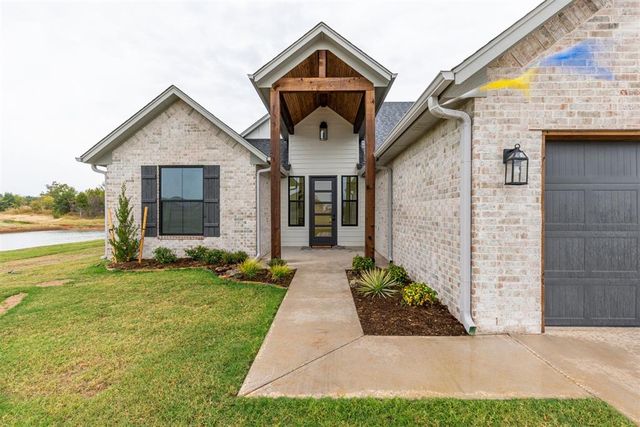 212 Shavano Street, Shawnee, OK 74804