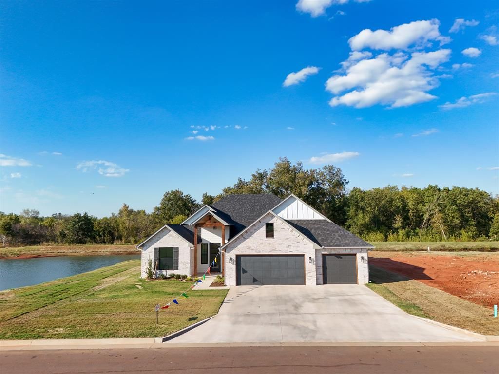 212 Shavano Street, Shawnee, OK 74804