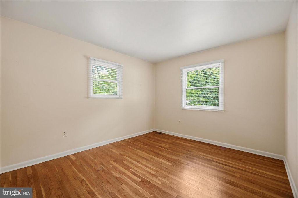 Image 24 of property listing at 1402 CATLYN PL, Annapolis, MD 21401