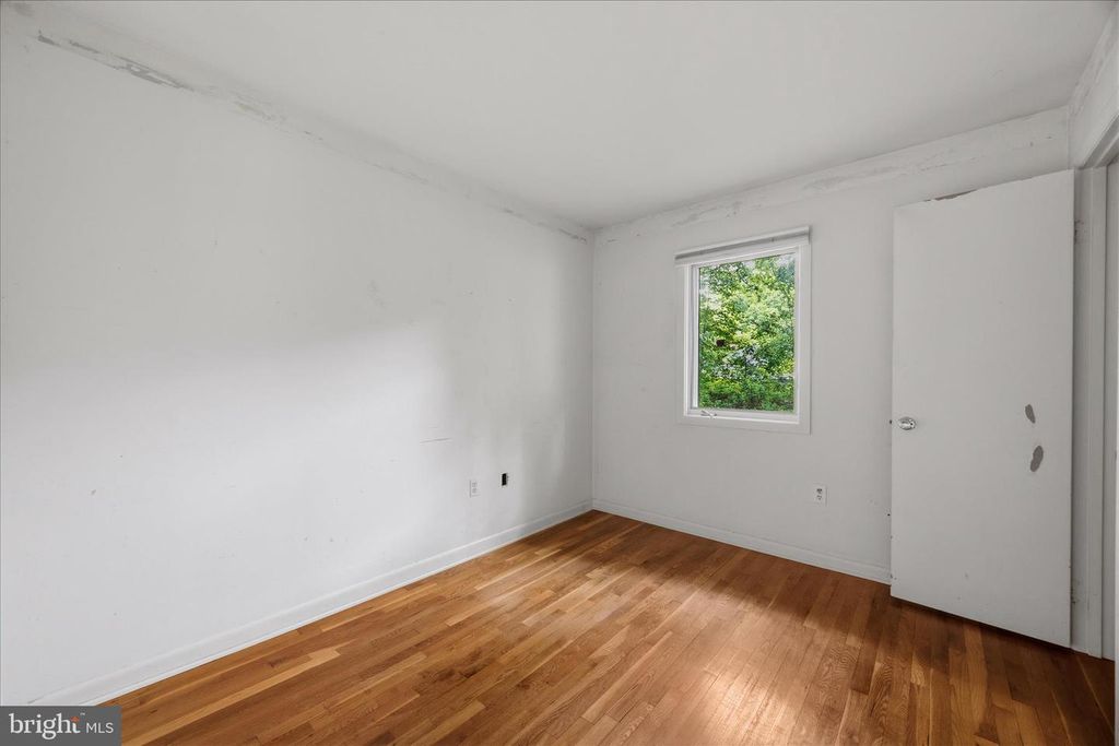 Image 28 of property listing at 1402 CATLYN PL, Annapolis, MD 21401