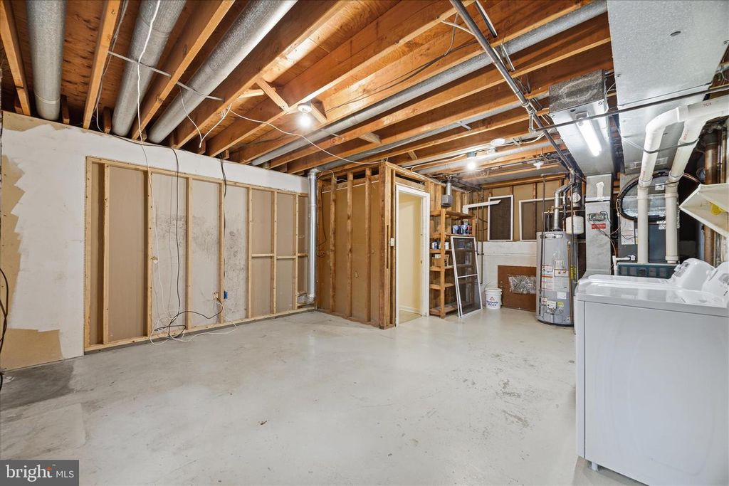 Image 37 of property listing at 1402 CATLYN PL, Annapolis, MD 21401