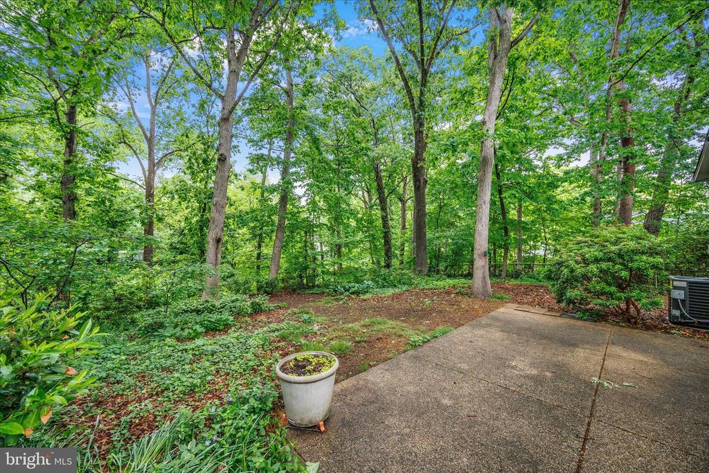 Image 41 of property listing at 1402 CATLYN PL, Annapolis, MD 21401