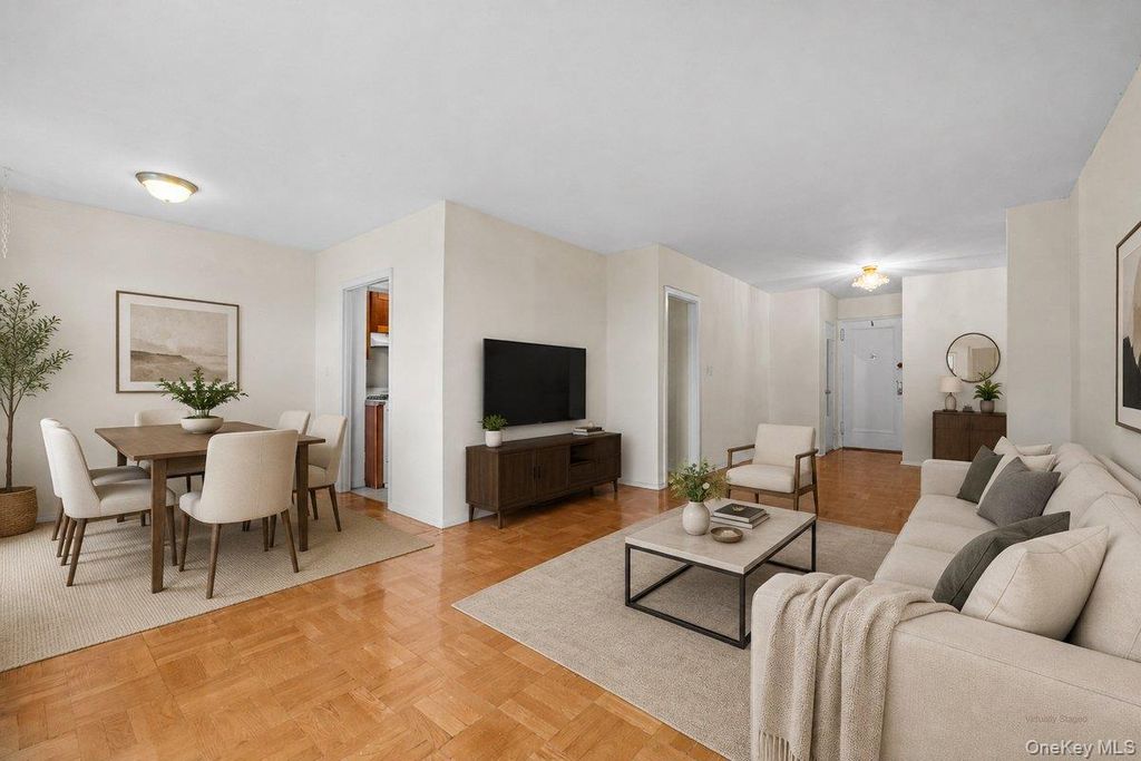735 Kappock Street 7B, Bronx, NY 10463 — exterior