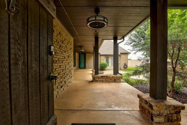 10744 N Ann Arbor Avenue, Oklahoma City, OK 73162