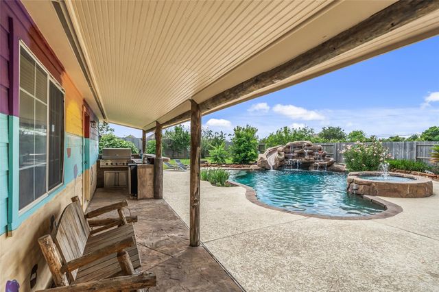 11302 Cypress Creek Lakes Drive, Cypress, TX 77433