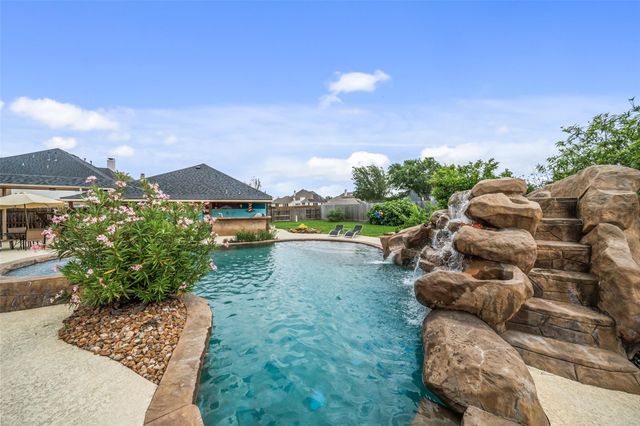 11302 Cypress Creek Lakes Drive, Cypress, TX 77433